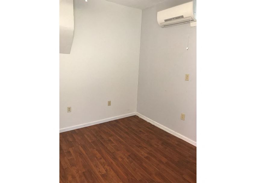 2902 Jefferson Avenue Studio-1 Bed Apartment for Rent - Photo Gallery
