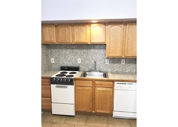 2902 Jefferson Avenue Studio-1 Bed Apartment for Rent - Photo Gallery 2