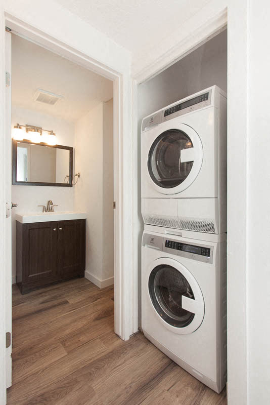 Full Size Washer and Dryer