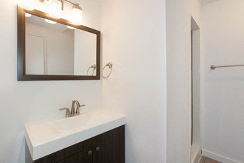 Bathroom - Photo Gallery 15