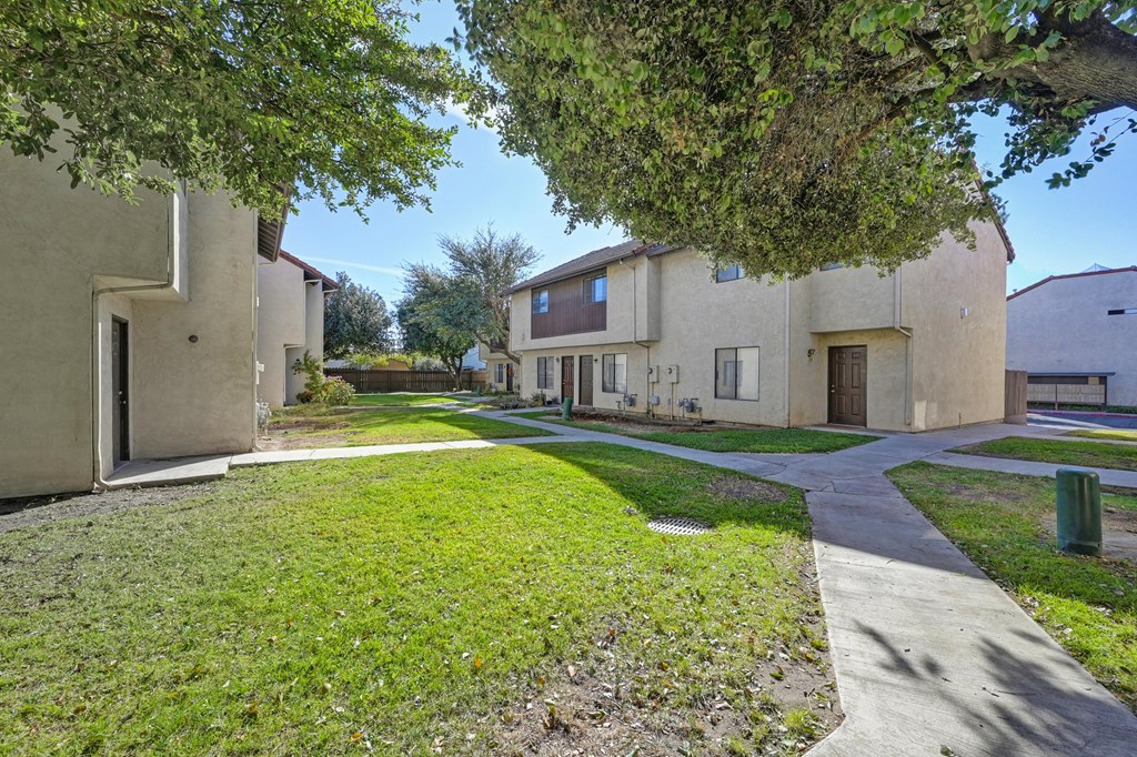 Townhomes at 201 | Exterior