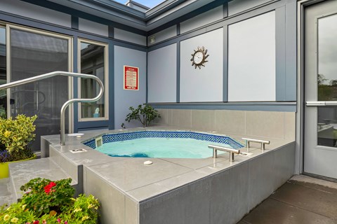 The 72nd Apartments | Spa