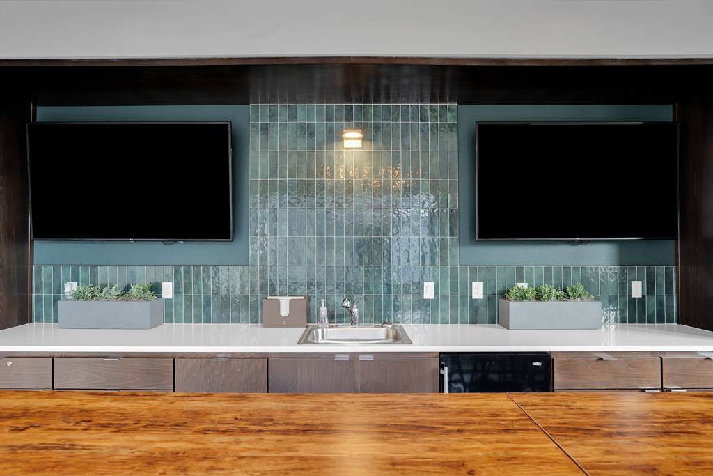 The 72nd Apartments | Resident Lounge