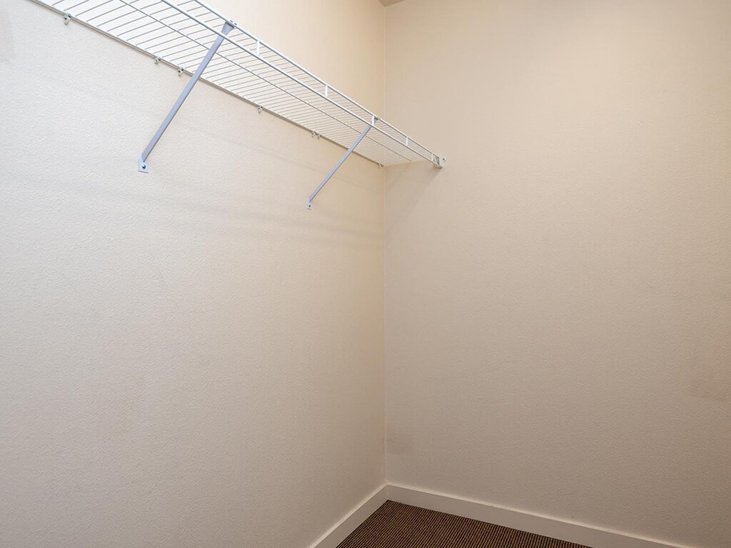 Madison at Sellwood | Closet