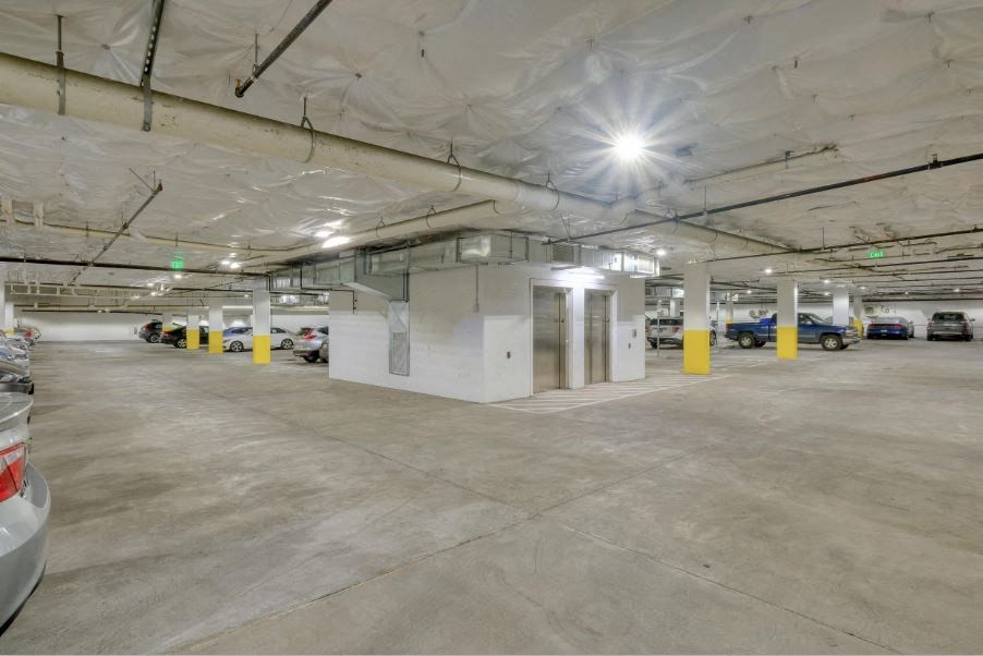 Orchard Crossing | Parking Garage