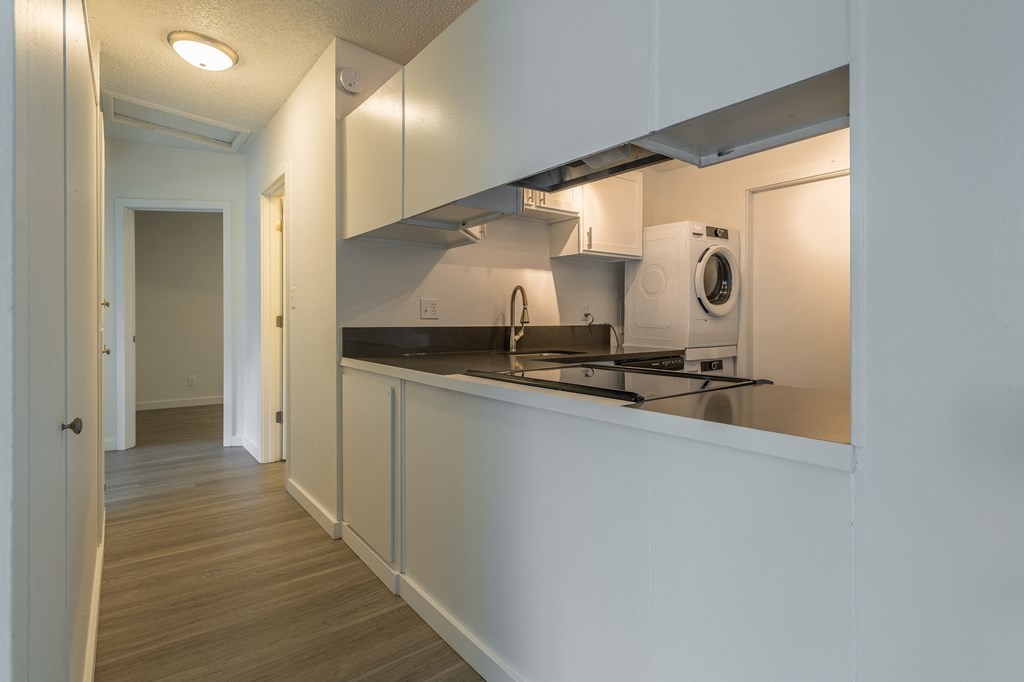 Bel Aire Court | Hallway