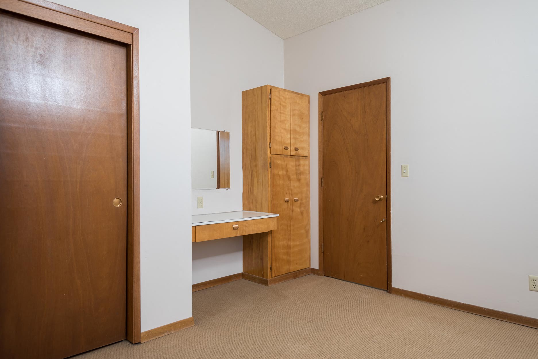 Claudia Arms | Bedroom