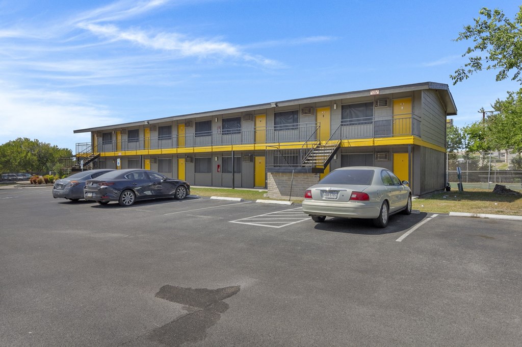 410 Heights | Exterior