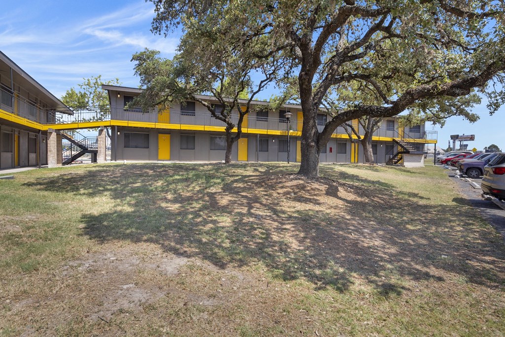 410 Heights | Exterior