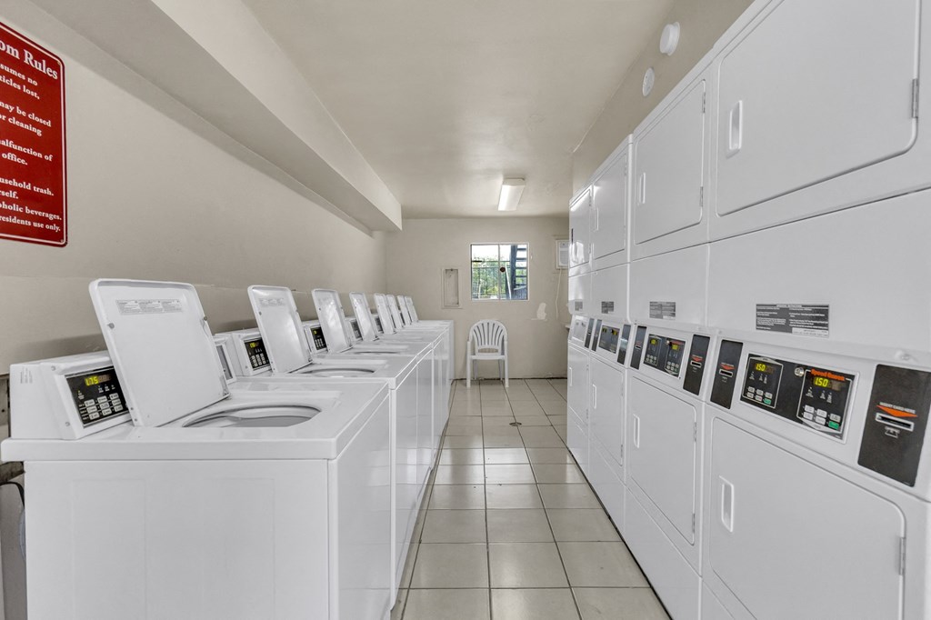 410 Heights | Laundry