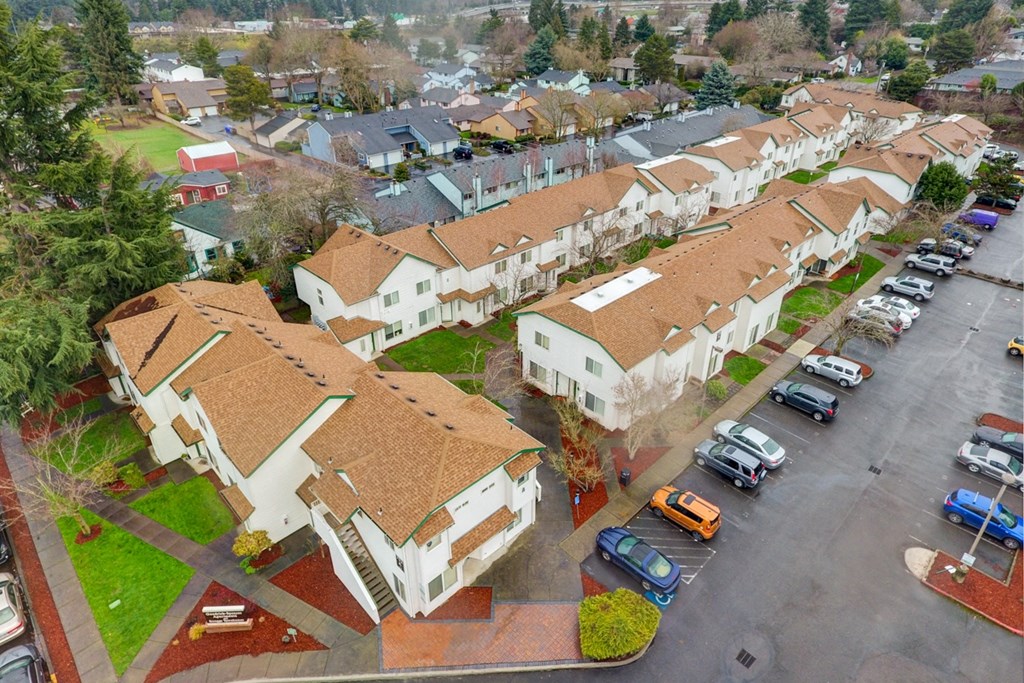 The Montavilla | Exterior Community