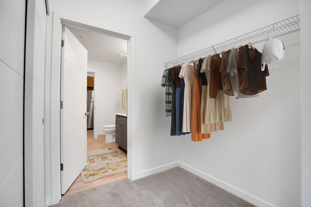 The 72nd Apartments | Large Closet