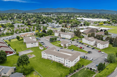 Adams Square | Exterior