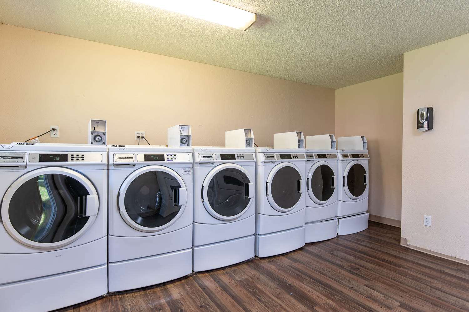 Laundry Facility Washer