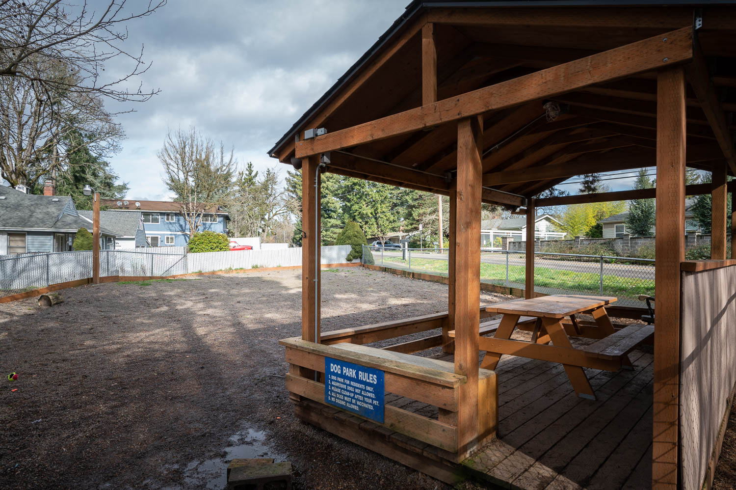 Birch Creek | Outdoor Common Area with Picnic Table