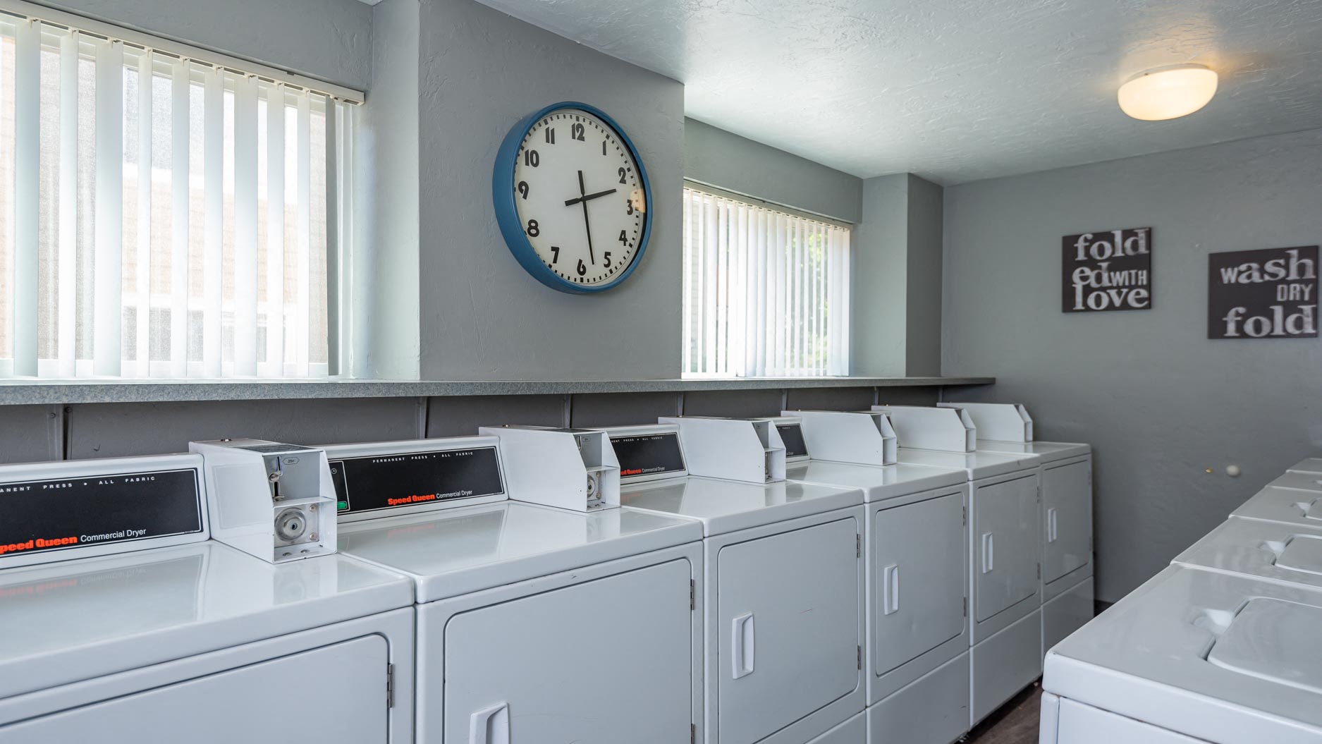 Broadway Center | Laundry Facility
