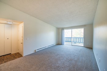7580 SW Scholls Ferry Road 1-3 Beds Apartment, Portland, Oregon for Rent - Photo Gallery 5