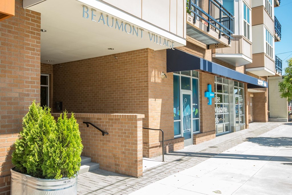 Beaumont Village | Exterior