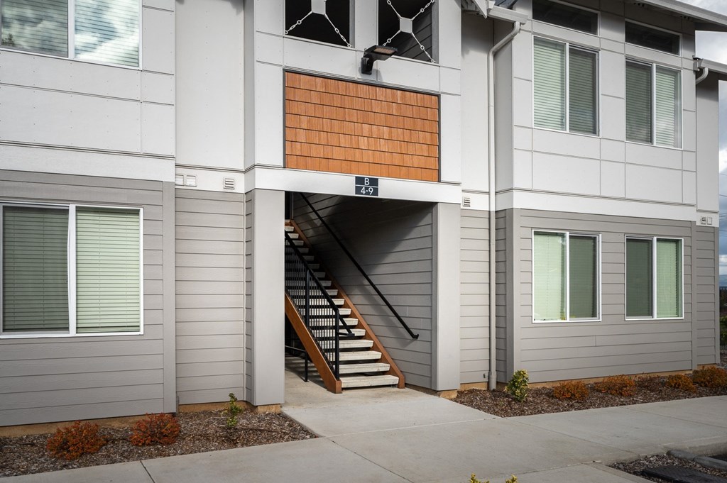 Block 1618 Exterior Stariway