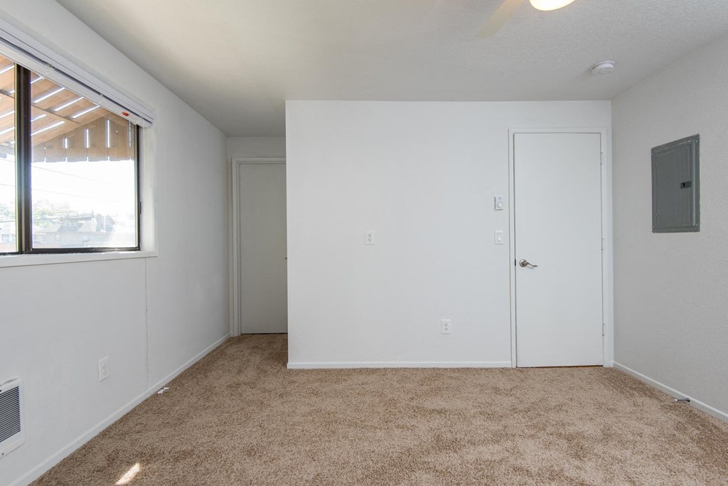 Carolyn Court | Bedroom