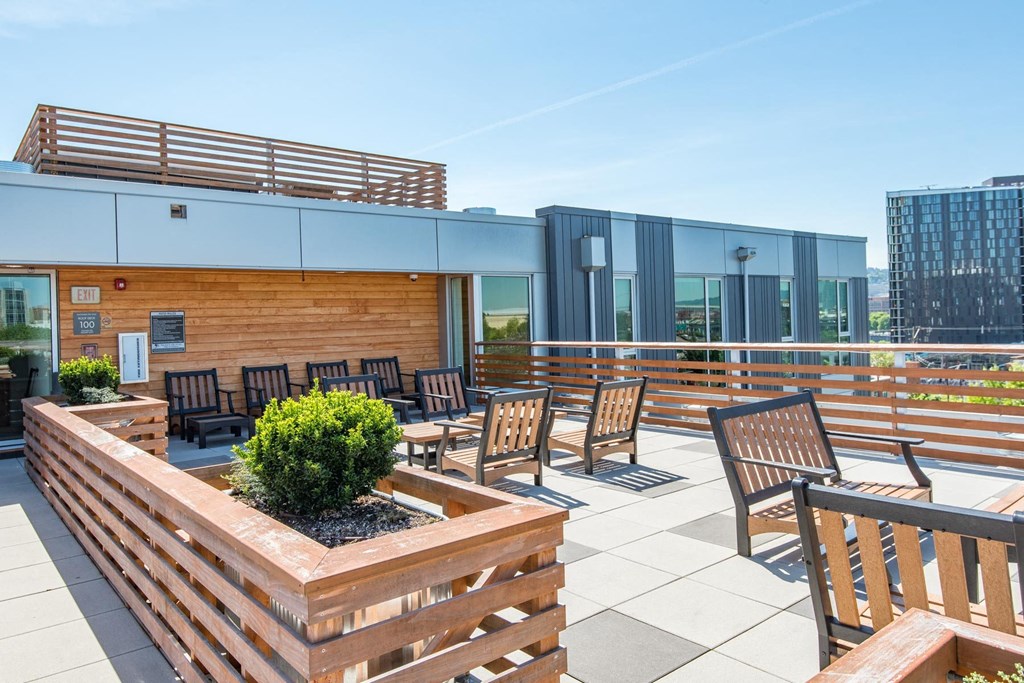 Central Eastside | Rooftop Lounge Central Eastside | Rooftop Lounge