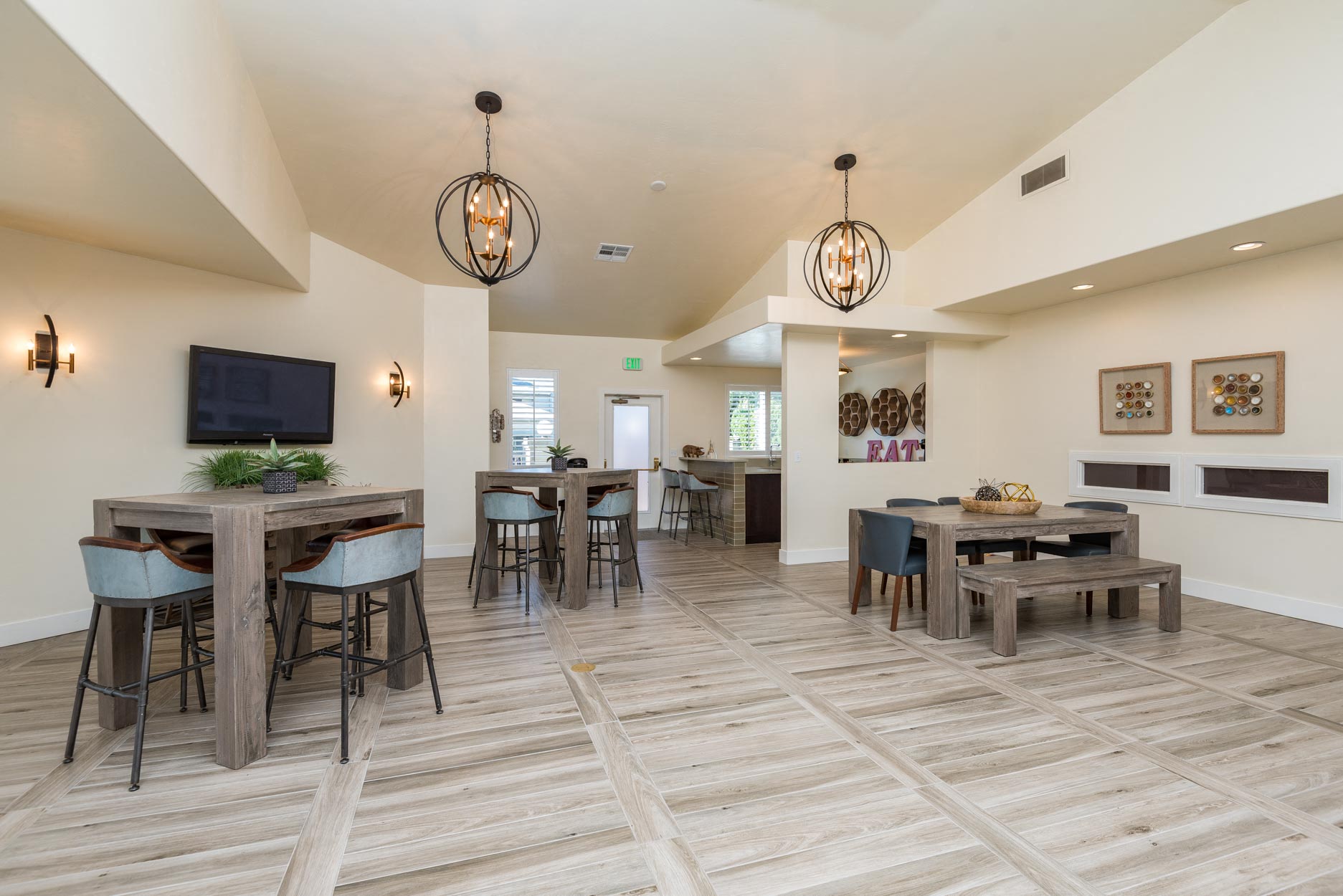 Boulders on the River | Clubhouse