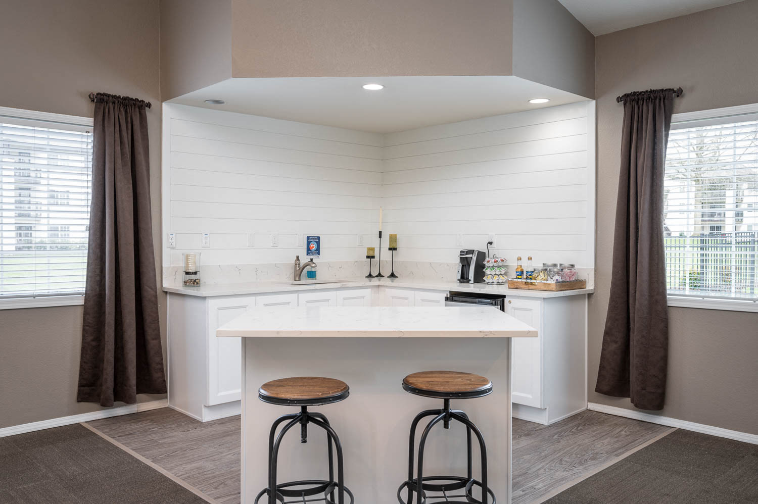 Sundial | Clubhouse Kitchen and Beverage Bar