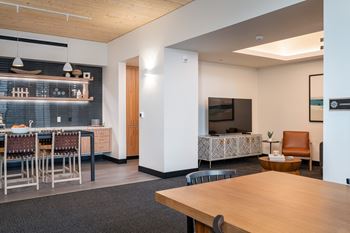 Crosswood | Lounge