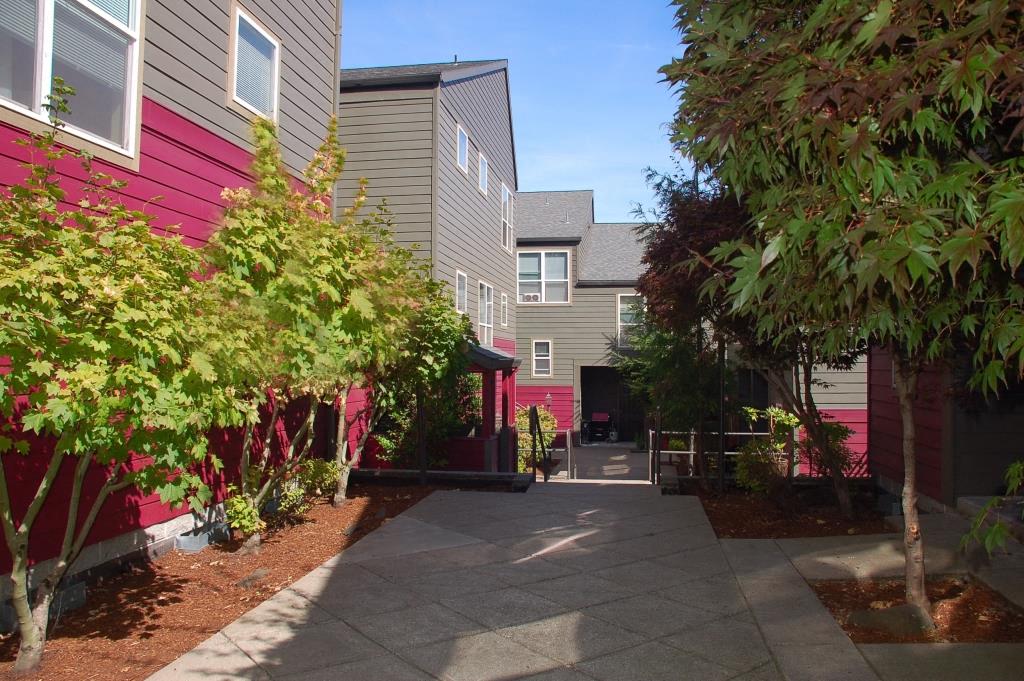 Goose Hollow Townhomes | Exterior