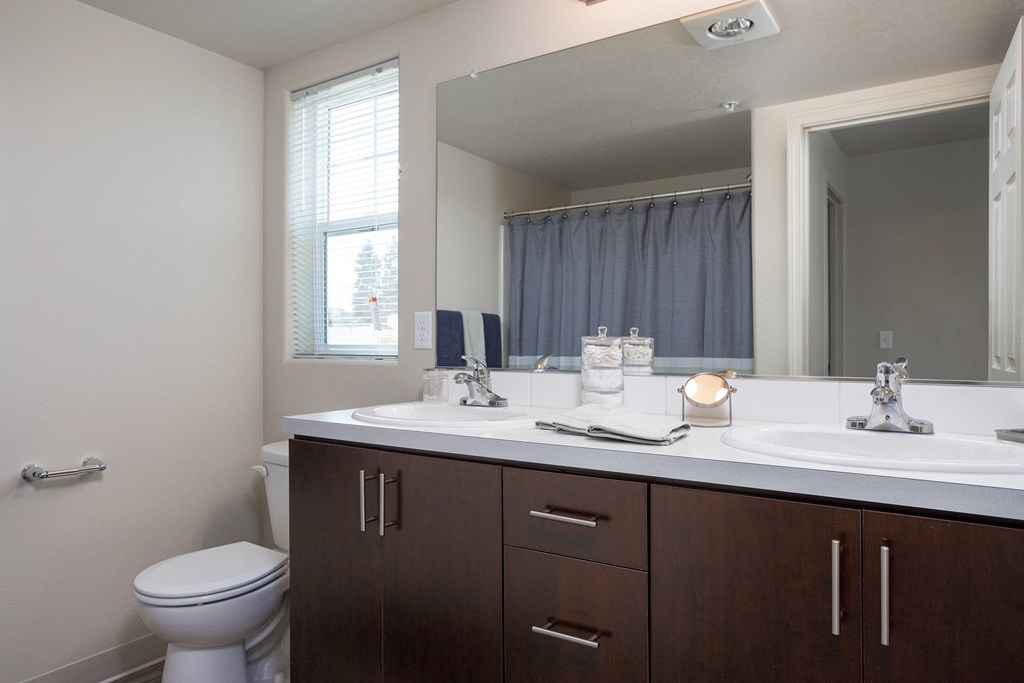 Edgewater | Bathroom