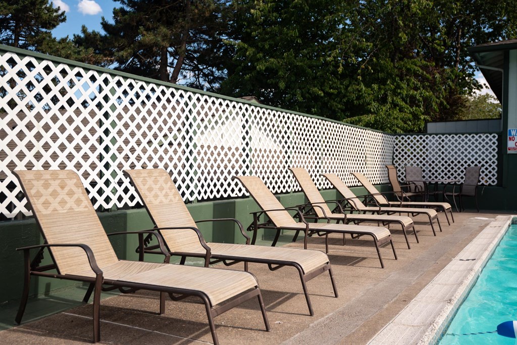 Pinewood Terrace Apartments | Pool Lounge Chairs