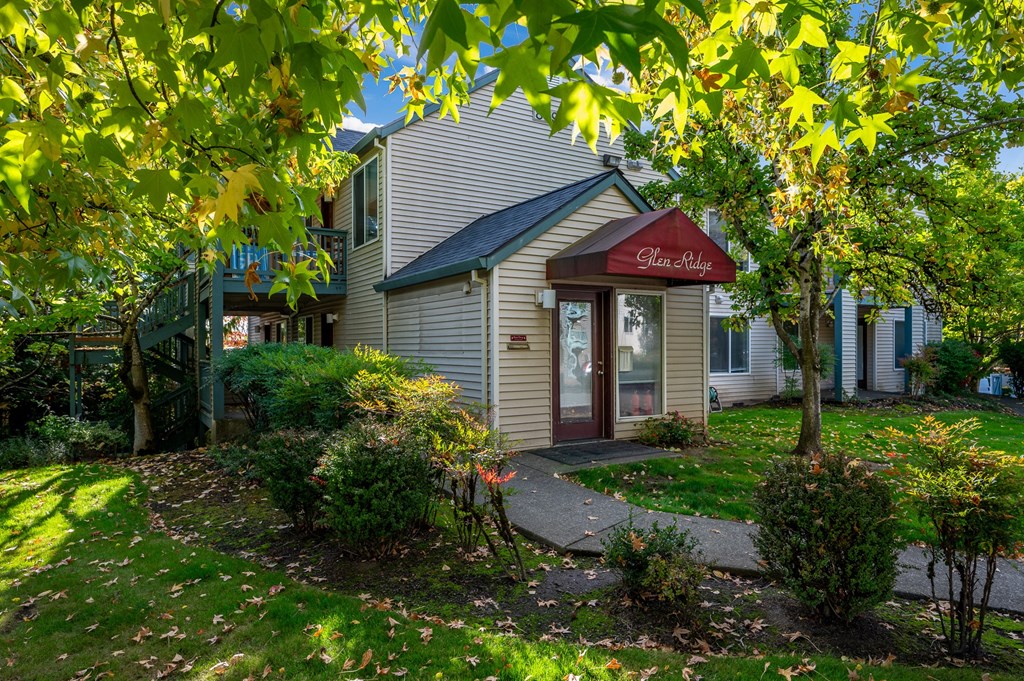 the building where the hotel is located