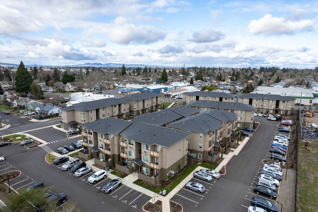 aerial view of willow tree place apartments in salem, oregon