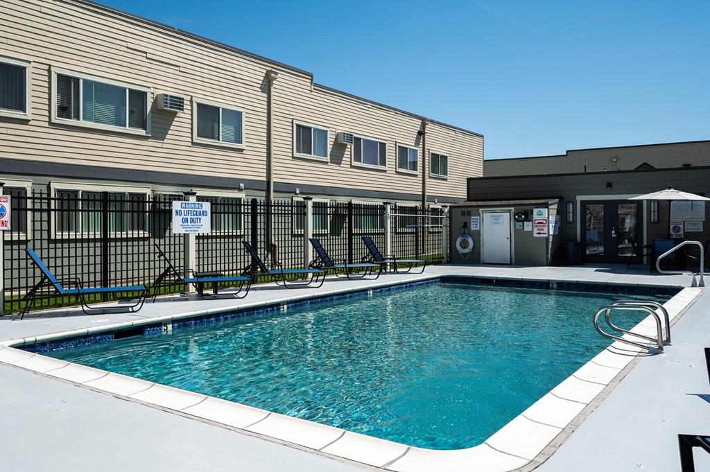 Americana | Outdoor Pool