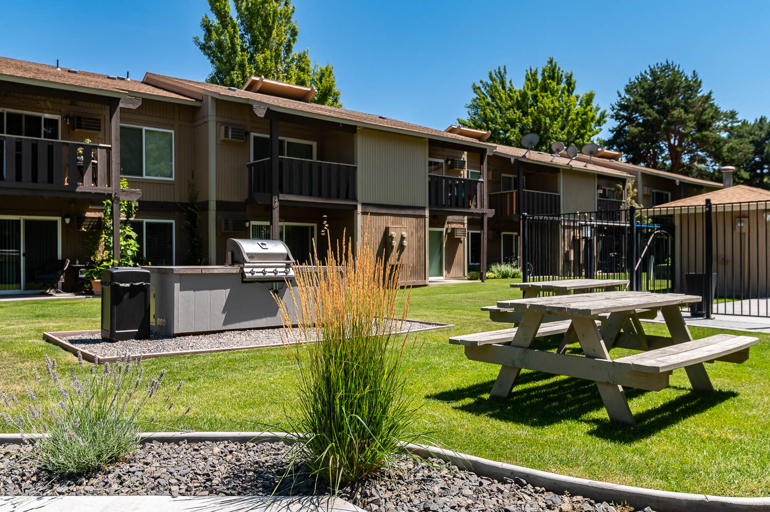BBQ area and picnic tables