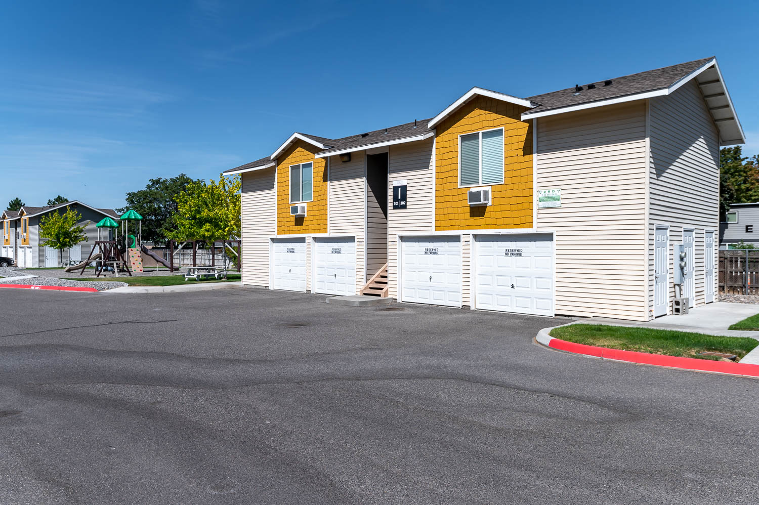 Center Pointe | Exterior Building