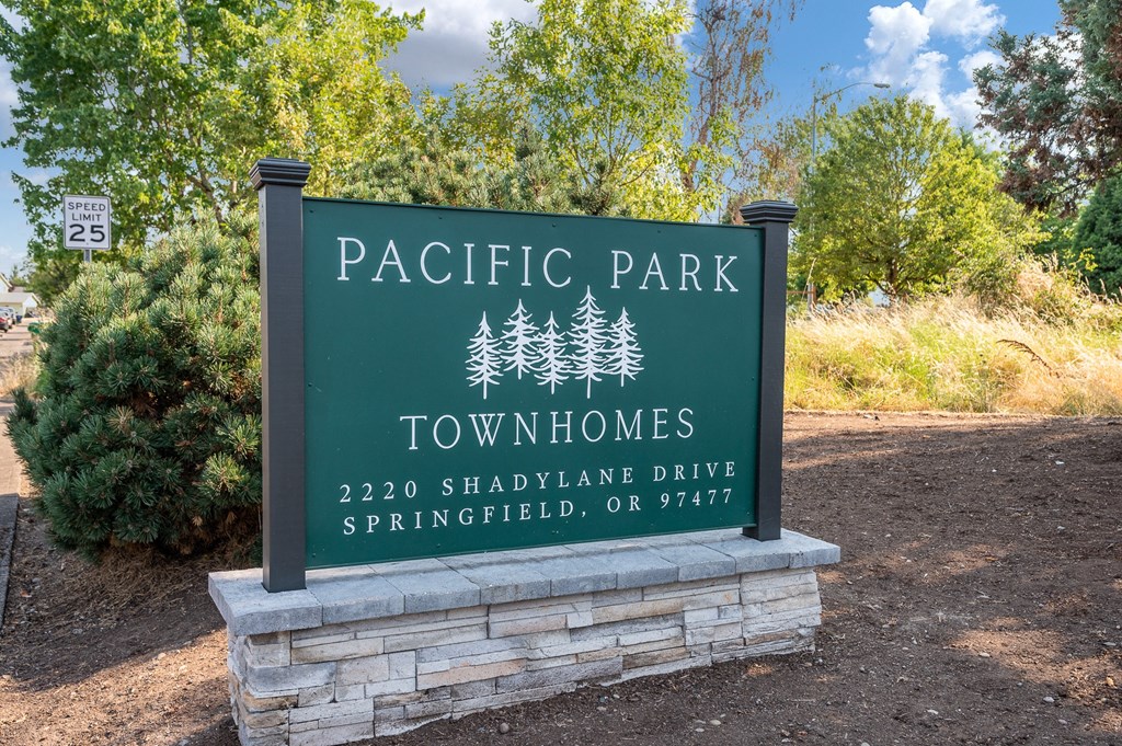 Pacific Park | Exterior