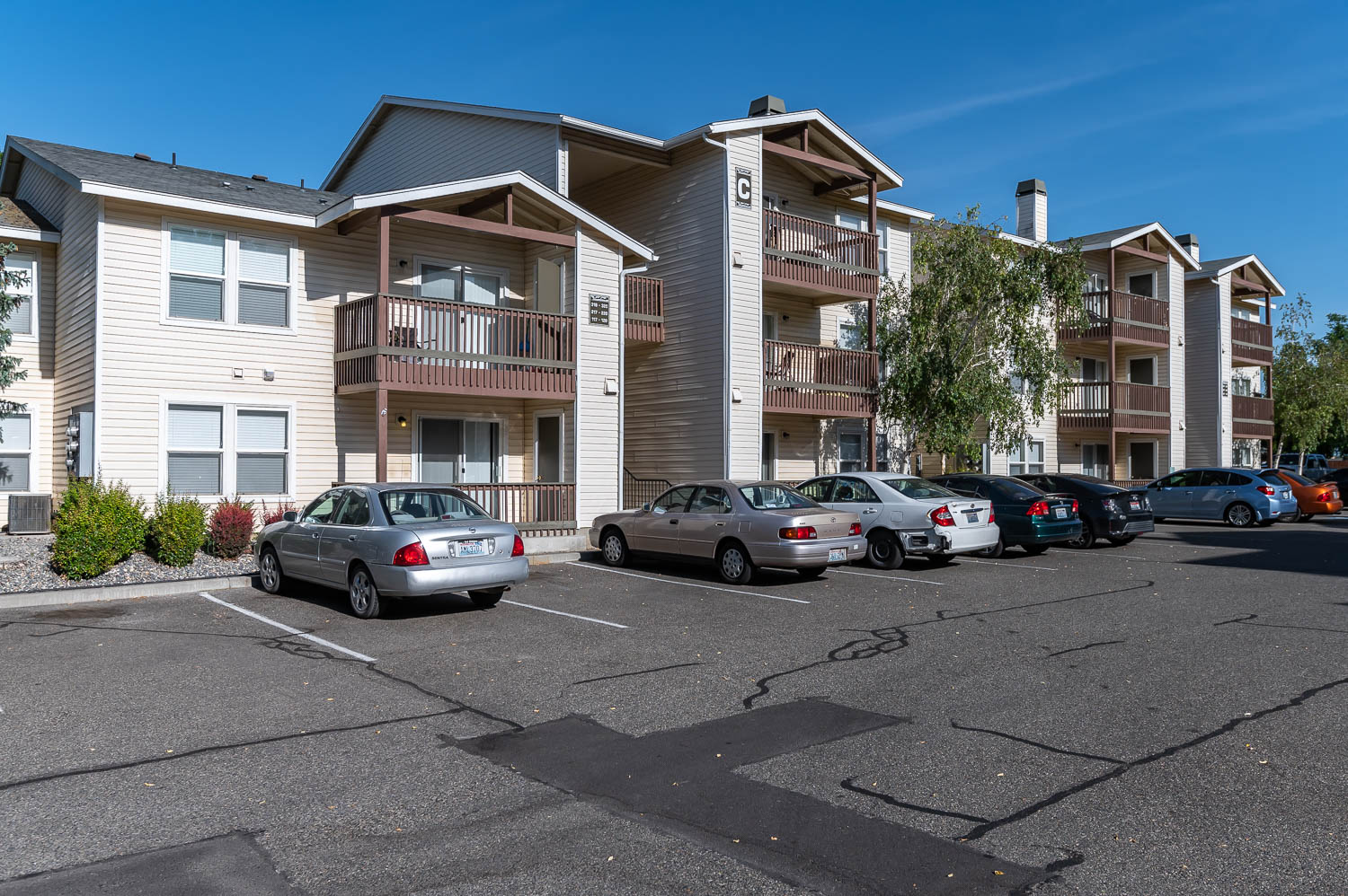 Center Pointe | Exterior Building