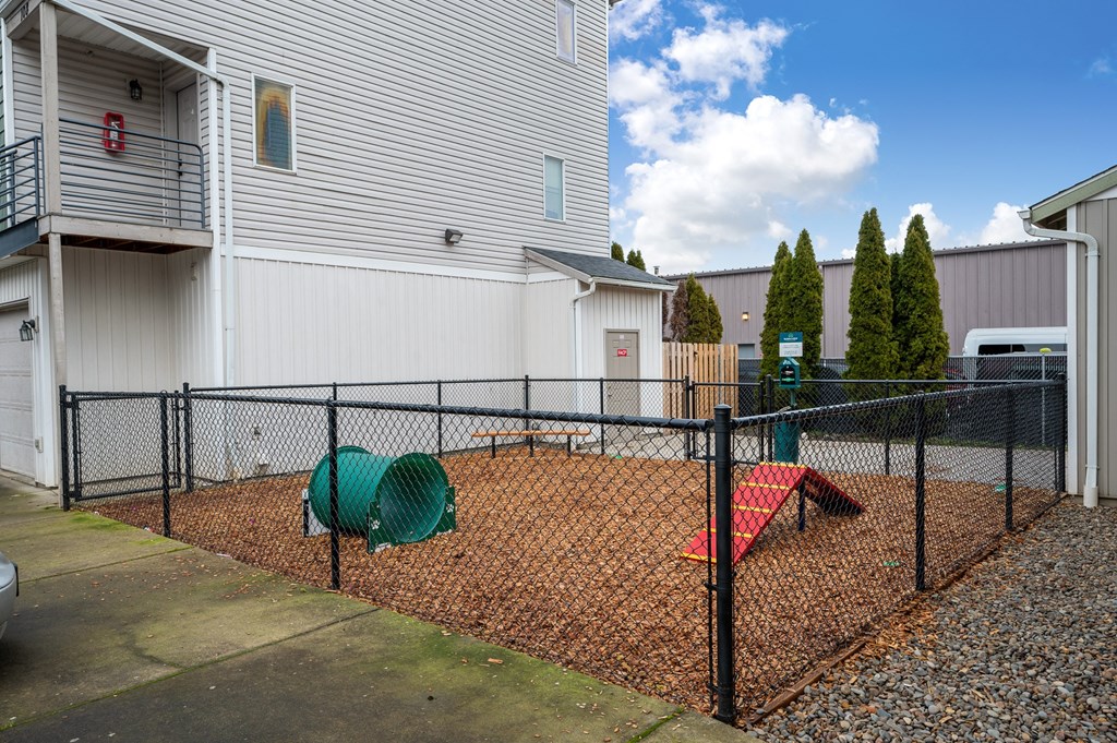 sunnyview townhomes dog park