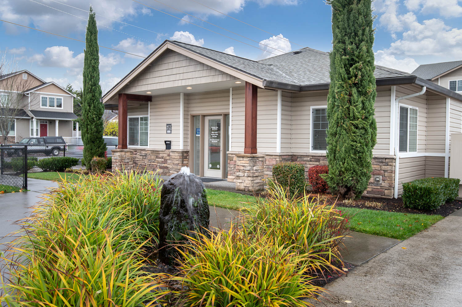 Meadow View | Exterior Clubhouse and Office