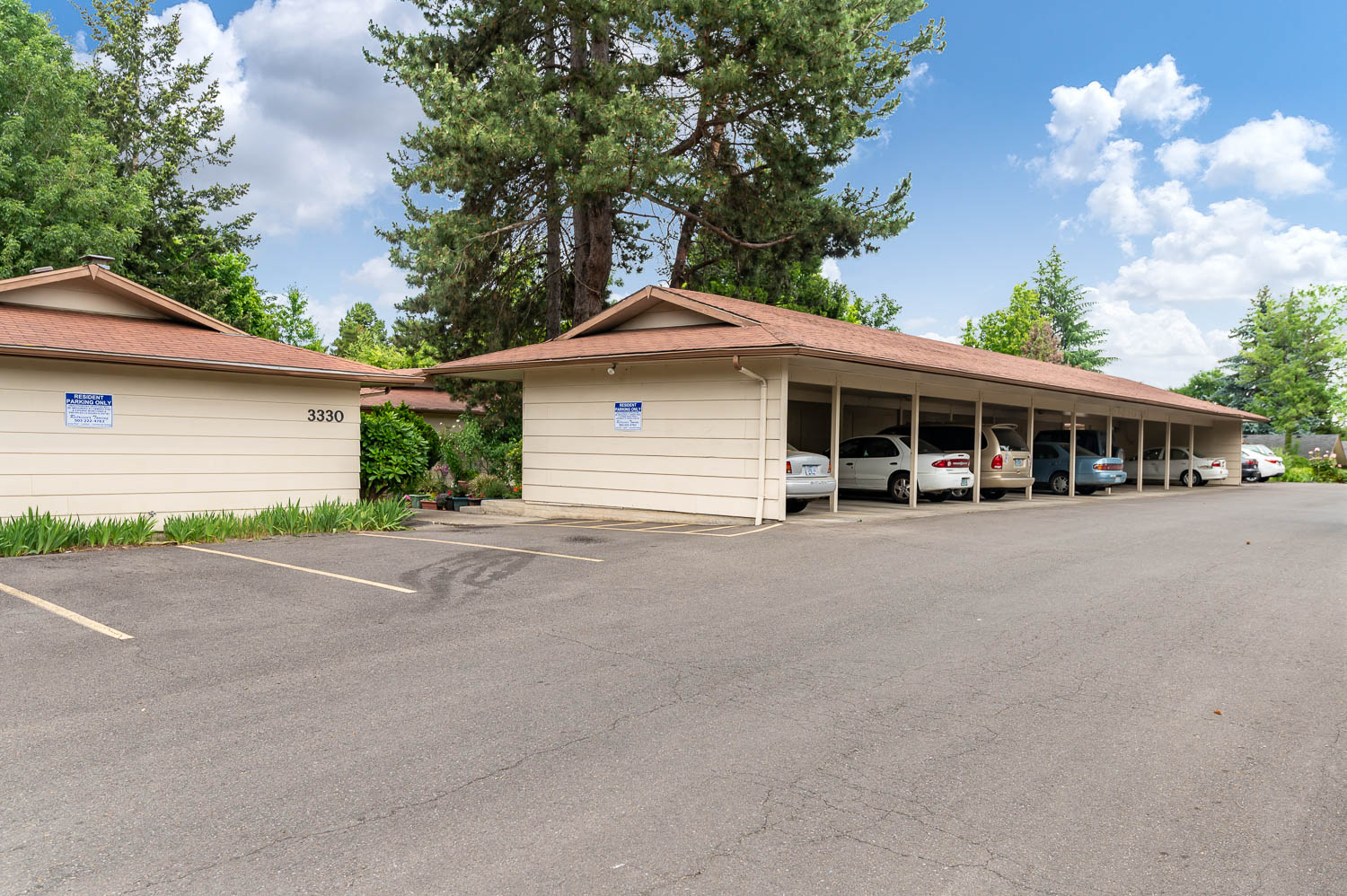 Villa Caprice | Exterior Carport
