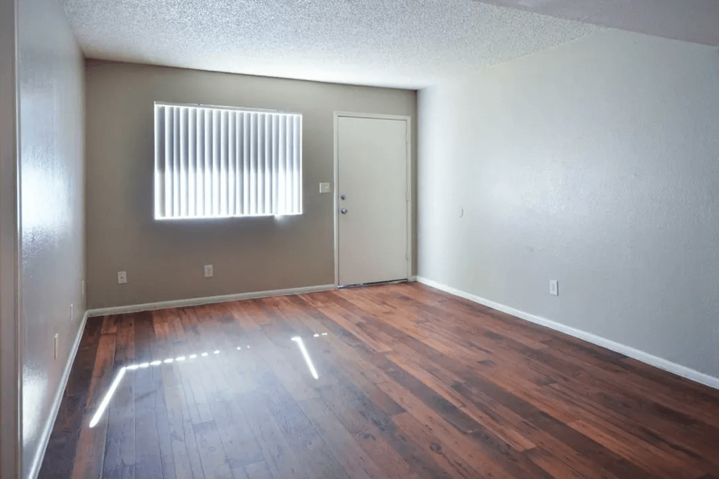 Gilbert Square | Interior | Unit 2