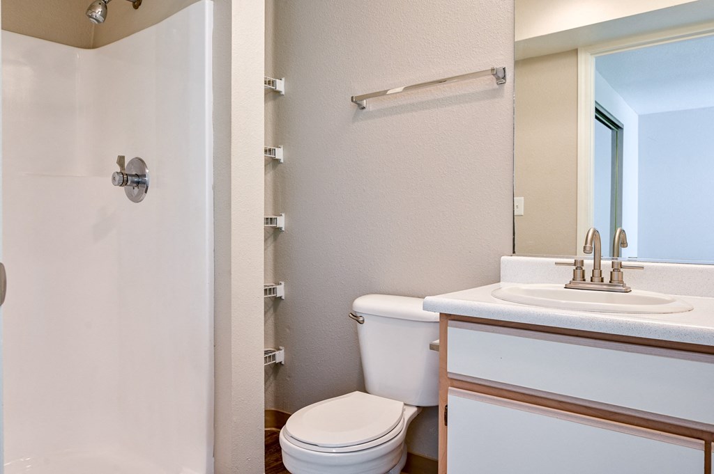 Twin Creeks | Bathroom