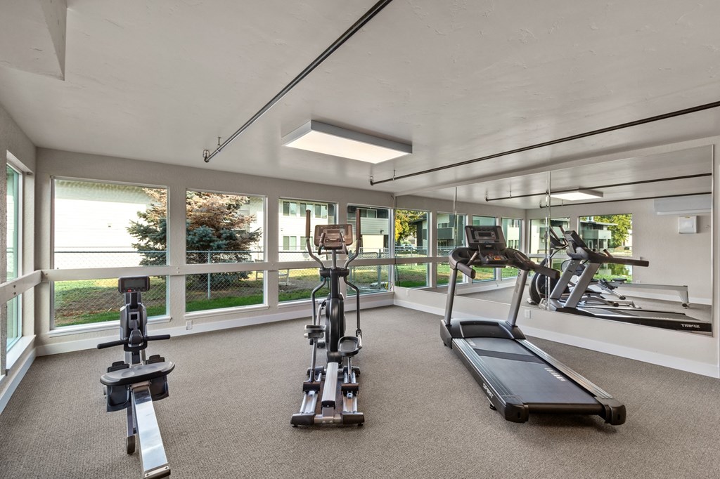 Fitness Center at Lakeside Apartments in Kennewick, WA