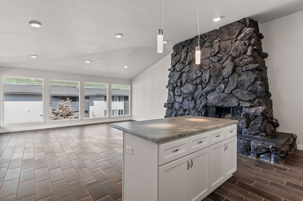 Interior Living Room at Lakeside Apartments in Kennewick, WA