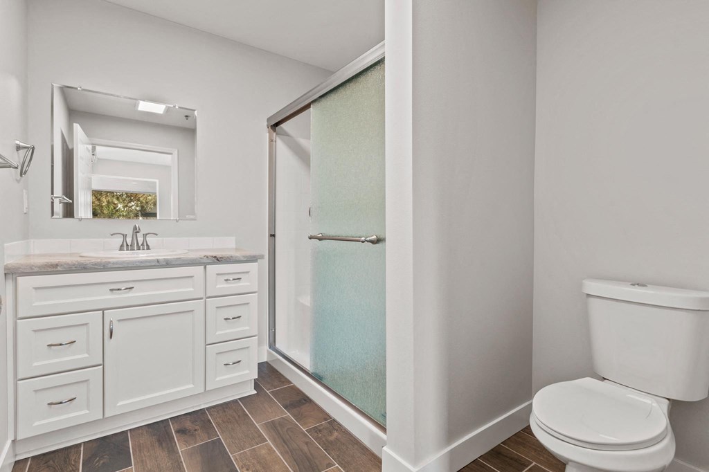 Interior Bathroom at Lakeside Apartments