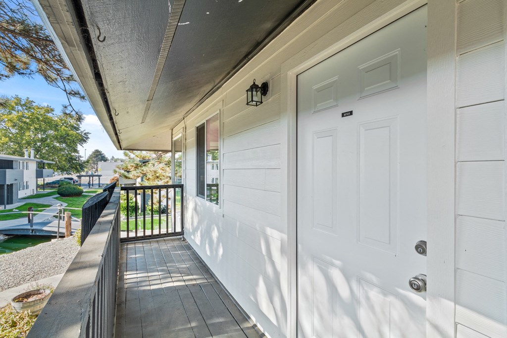 Front door at Lakeside