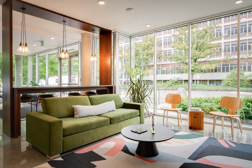 K14 | Resident Lounge