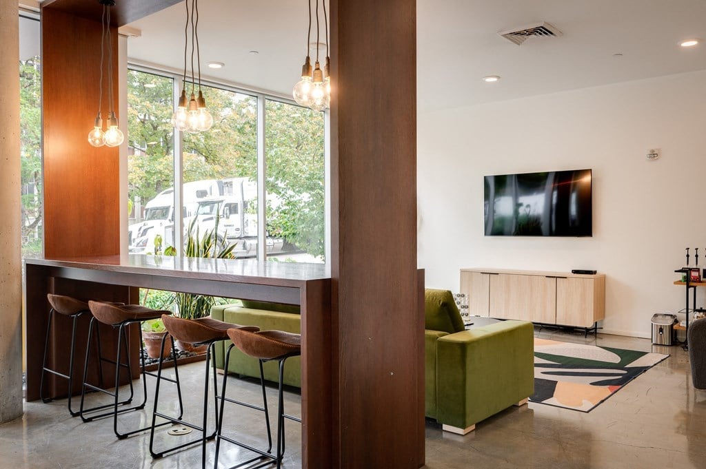 K14 | Resident Lounge