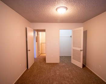 3737 SW 87th Ave 1-2 Beds Apartment for Rent - Photo Gallery 3
